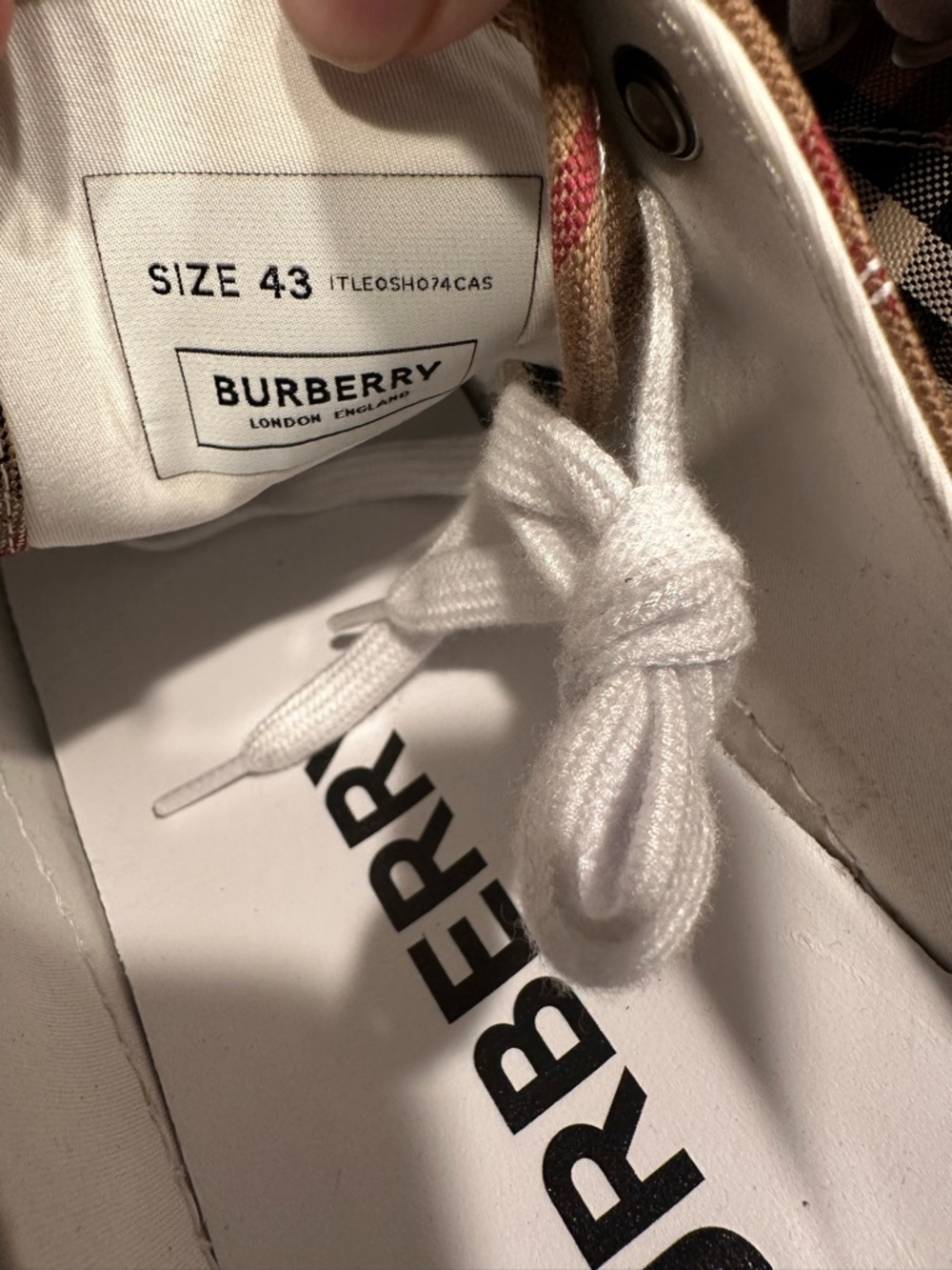 Burberry Men’s vintage low top sneaker size 43 dustbag NWOT - Picture 6 of 9